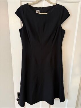 Anne Klein Black Cap-Sleeve Midi Dress